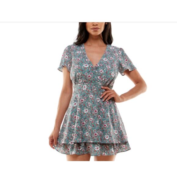 Juniors  Floral Print Short Fit & Flare Dress Crepe Size 5 Green Multi NWT - Picture 1 of 6